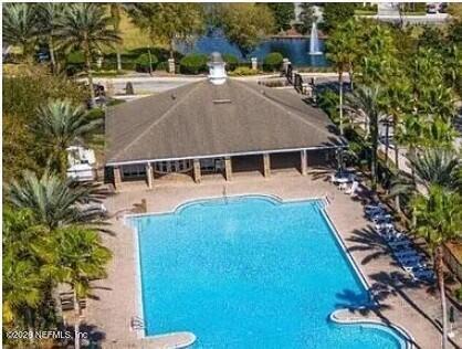 Building Photo - 12997 Sunset Lake Dr