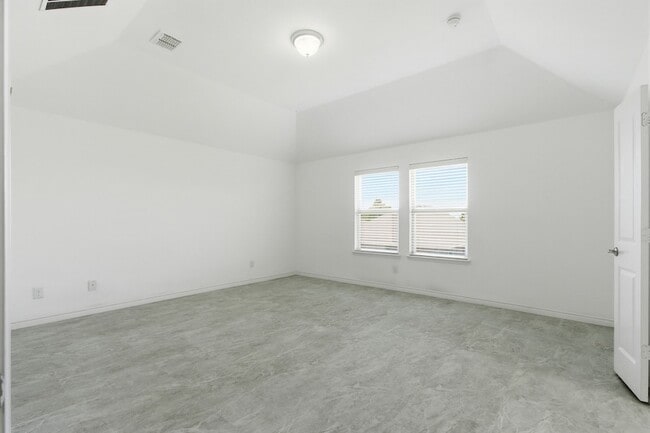 Building Photo - 11300 Hubbard Creek Dr
