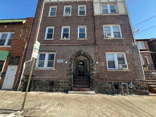 Building Photo - 8610 John F. Kennedy Blvd