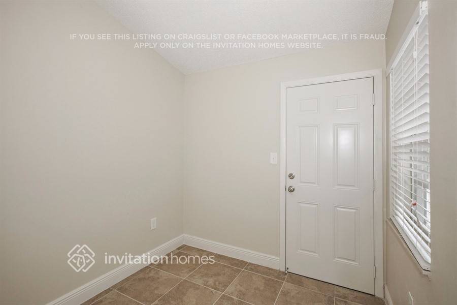 Building Photo - 19432 NW 62nd Ct