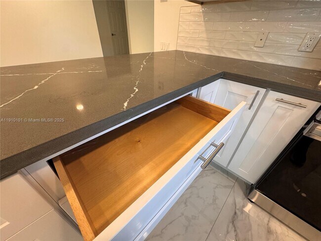 Building Photo - 2430 NW 22nd Rd