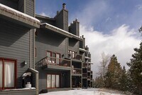 Building Photo - Available now! Year lease! Three Bedroo...