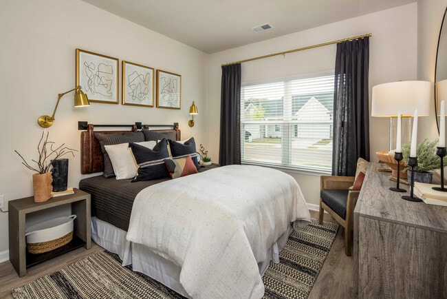 Building Photo - Covey Homes Lexington