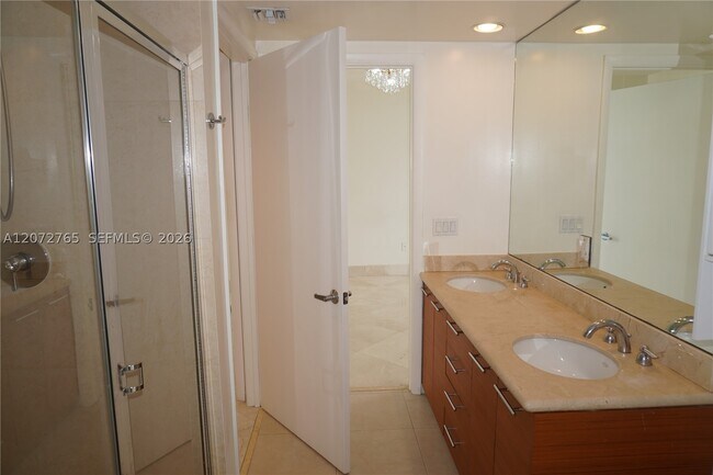 Building Photo - 50 Biscayne Blvd
