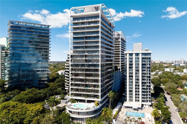 Building Photo - 2678 Tigertail Ave