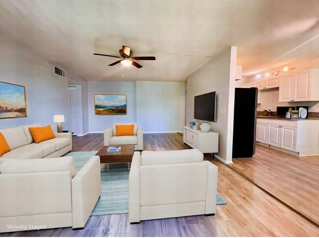 Building Photo - 150 Pineview Rd