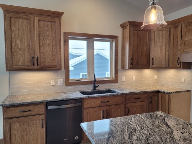 Kitchen - 805 Blue Mounds St