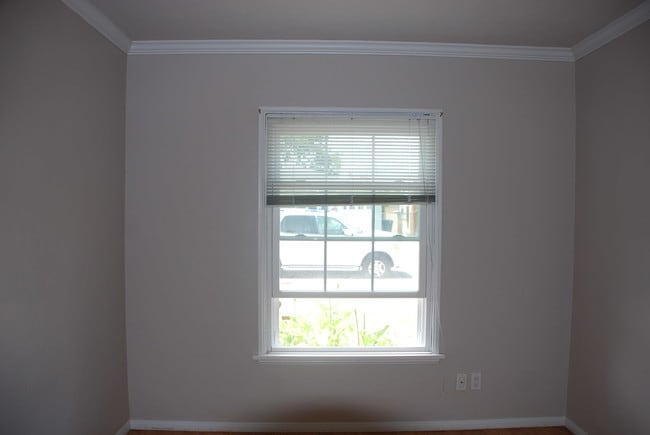 bedroom - 1636 Greenwood Ave
