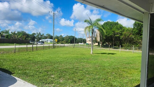 Building Photo - 3751 NW 36th St