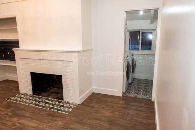 Building Photo - 6527 95th St SW