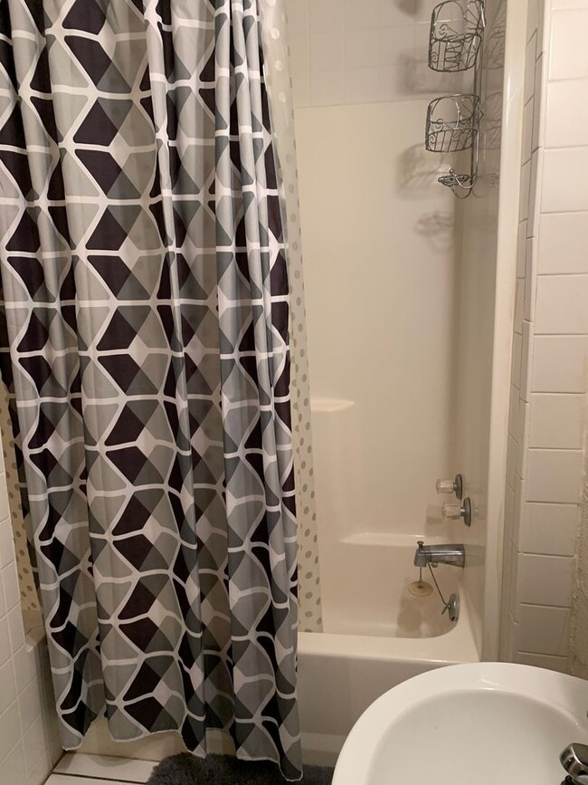 Building Photo - Affordable 1 Bed / 1 Bath Home – Available...