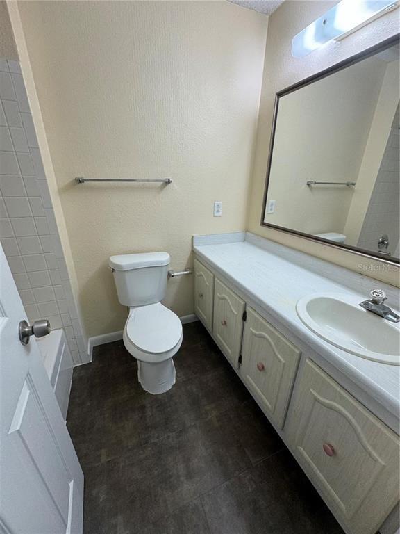 Building Photo - 536 Orange Dr