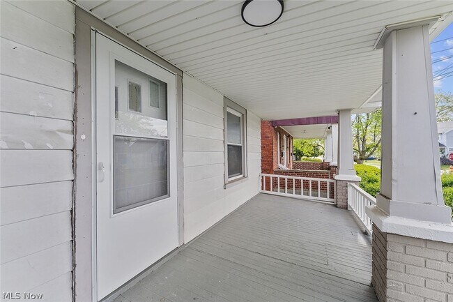 Building Photo - 4512 Oak Park Ave