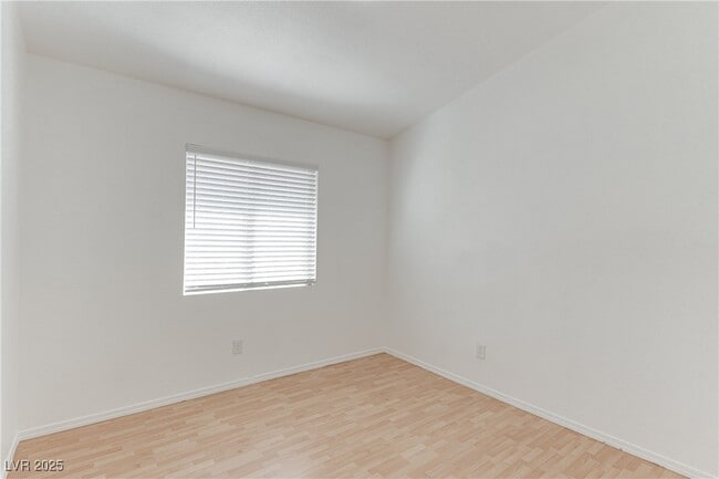 Building Photo - 52 Tanglewood Dr