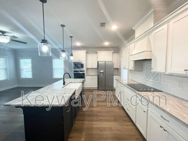Building Photo - 2217 Laurens St