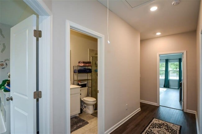 Building Photo - 3401 Park Pointe Cir