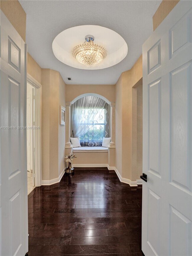 Building Photo - 14321 Jockey Cir
