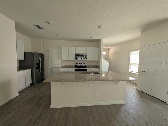 Building Photo - 5179 SW 49th Ln