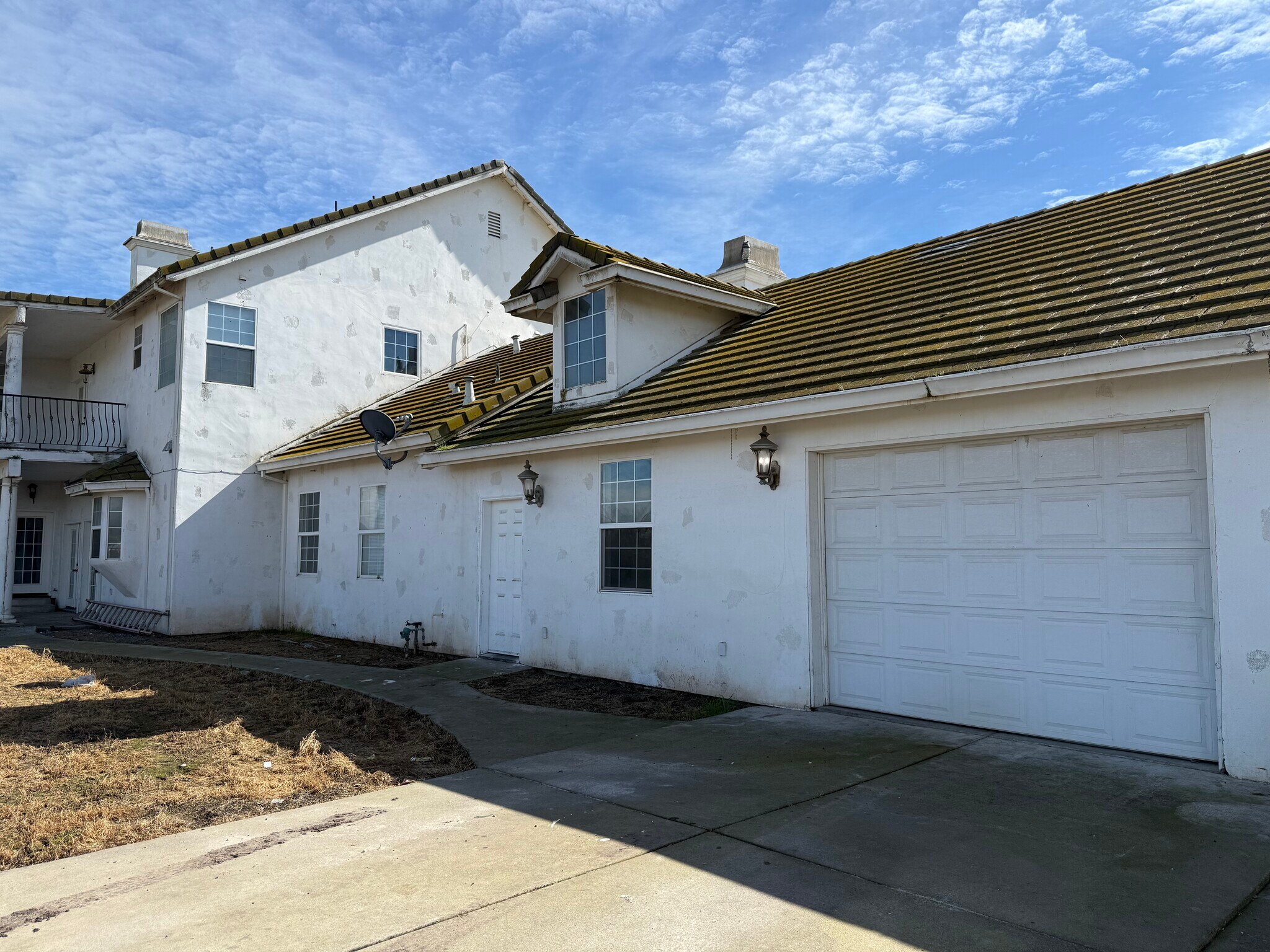 Building Photo - 31195 Lone Tree Rd