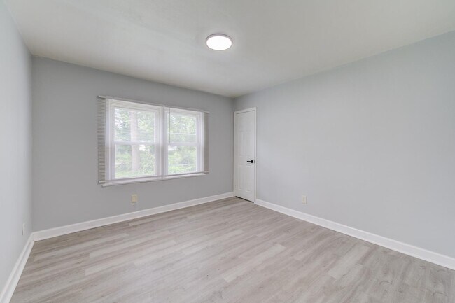 Building Photo - 8067 Aline Ave