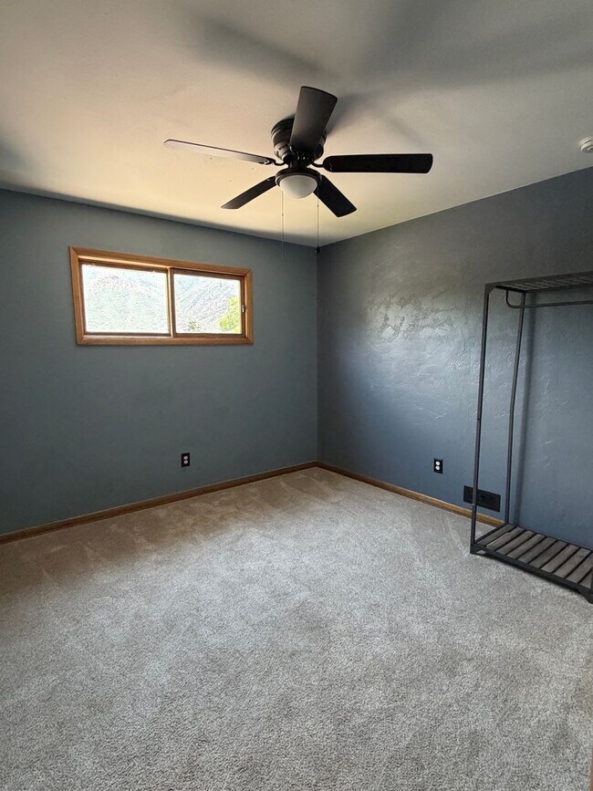 Building Photo - 95 Chapparal Cir