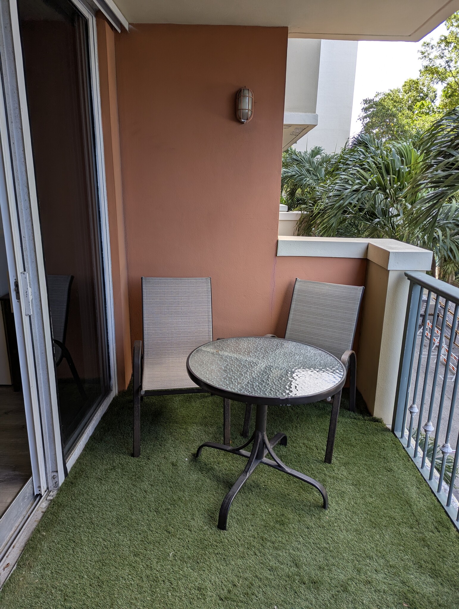 Building Photo - 2951 S Bayshore Dr