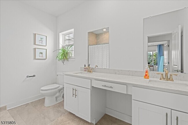 Building Photo - 33 Veterans Wy