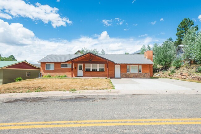 Building Photo - 307 N 3rd St