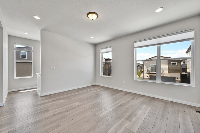 Building Photo - $2,650 - 4 bed, 3.5 bath updated home in C...