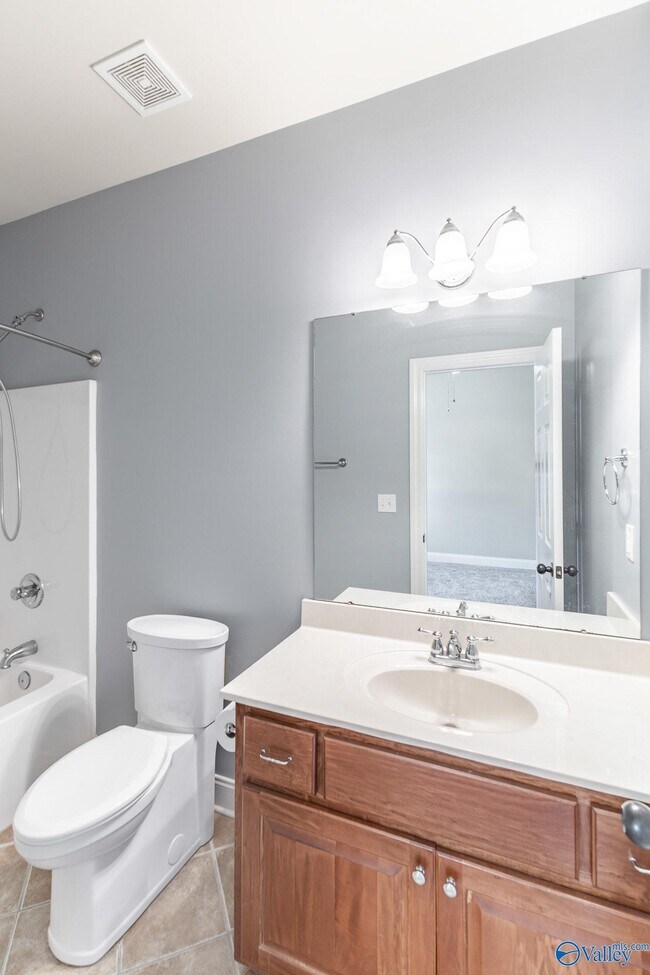 Building Photo - 105 Blanca Dr