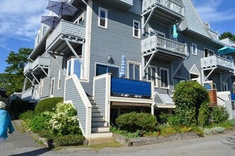 Building Photo - 5 Pirates Ln