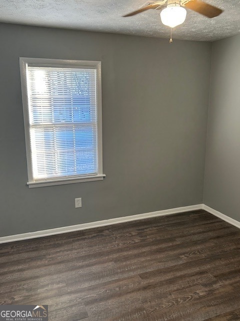 Building Photo - 499 Oak Way