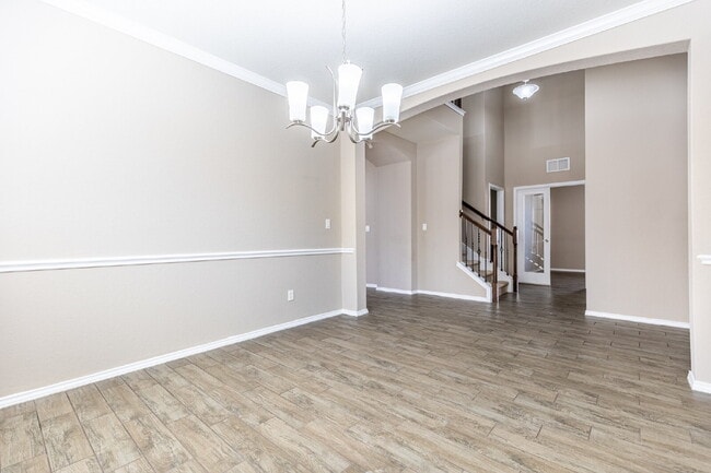 Building Photo - 27527 Paseo Mesa