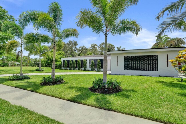 Building Photo - 840 SW 3rd St