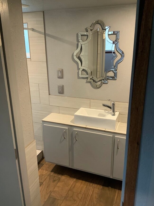 Building Photo - Studio "Tiny Home" in SE Eugene