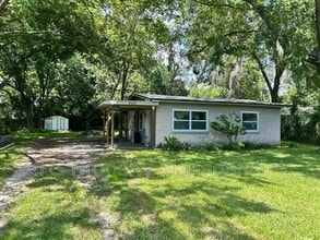 Building Photo - 3561 Centerhill Dr N