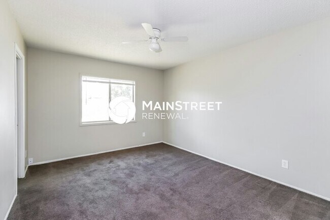 Building Photo - 3 Bedroom Pet-Friendly Home in Glendale, AZ with Main Street Renewal
