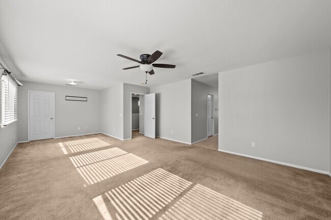 Building Photo - 34081 Clovis Way