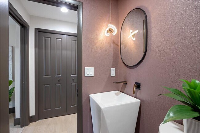 Building Photo - 5809 Cruiser Way