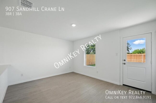 Building Photo - 907 Sandhill Crane Ln