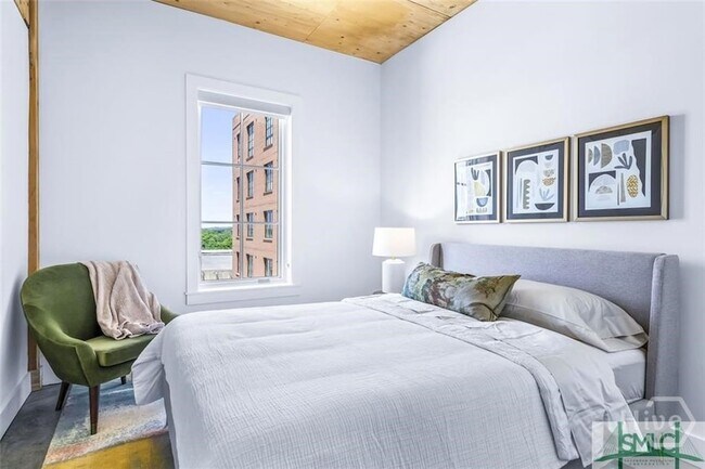 Building Photo - 111 Ann St