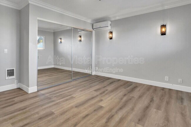 Building Photo - 4070 Morrell St