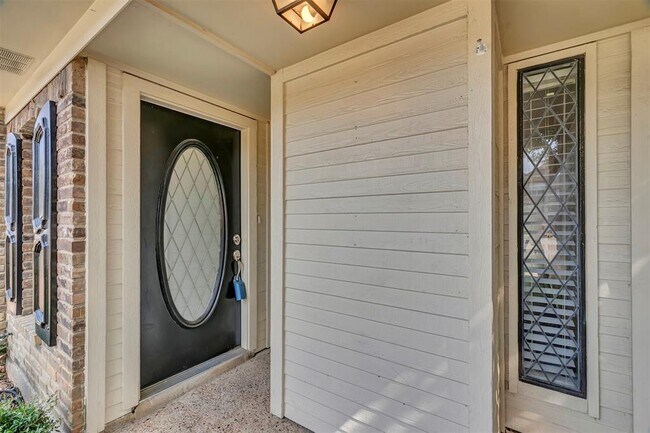 Building Photo - 3 Cedar Elm Cir