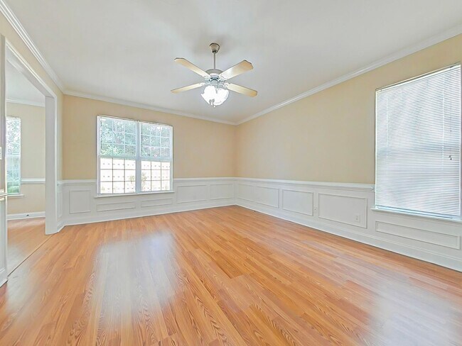 Building Photo - 3 Bed 2.5 Bath Home near Lakeside Highschool