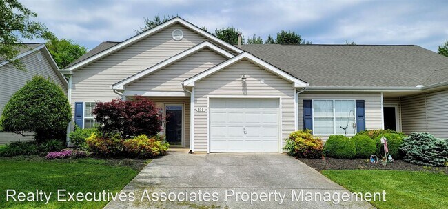 Primary Photo - 3 br, 2.5 bath House - 829 Ashley Michelle...