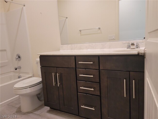 Building Photo - 9149 Cocowoods Pl