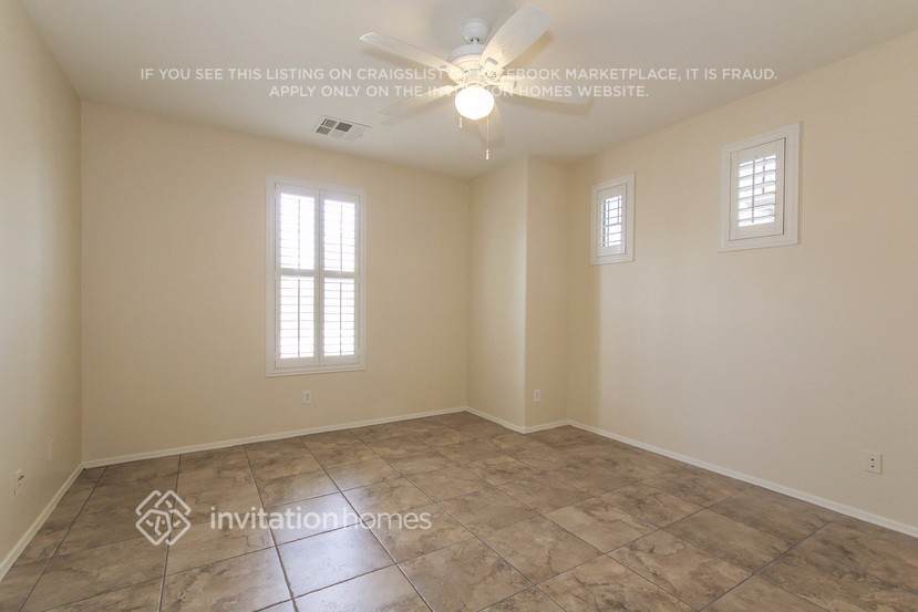 Building Photo - 15125 W Aster Dr