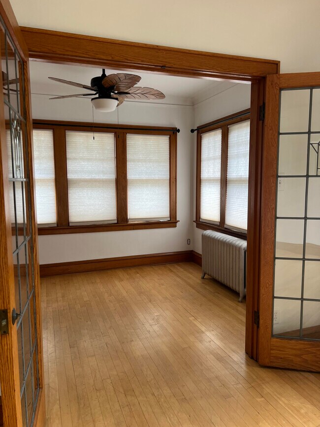 Building Photo - 726 N 49th St