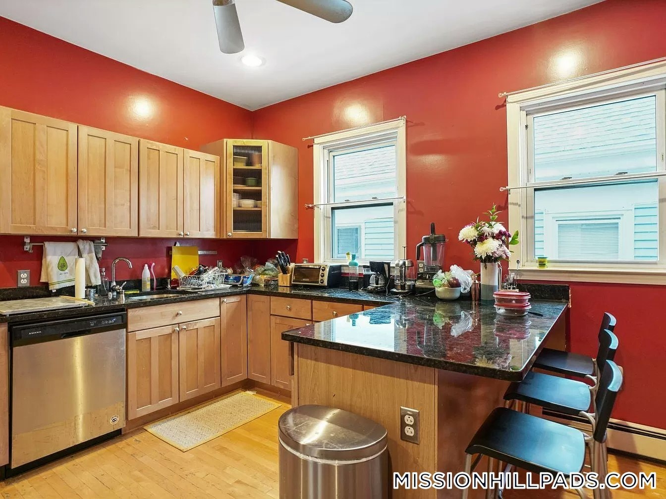 Building Photo - 68 Calumet St