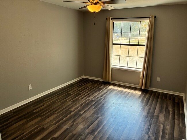 Building Photo - 231 Quitman
